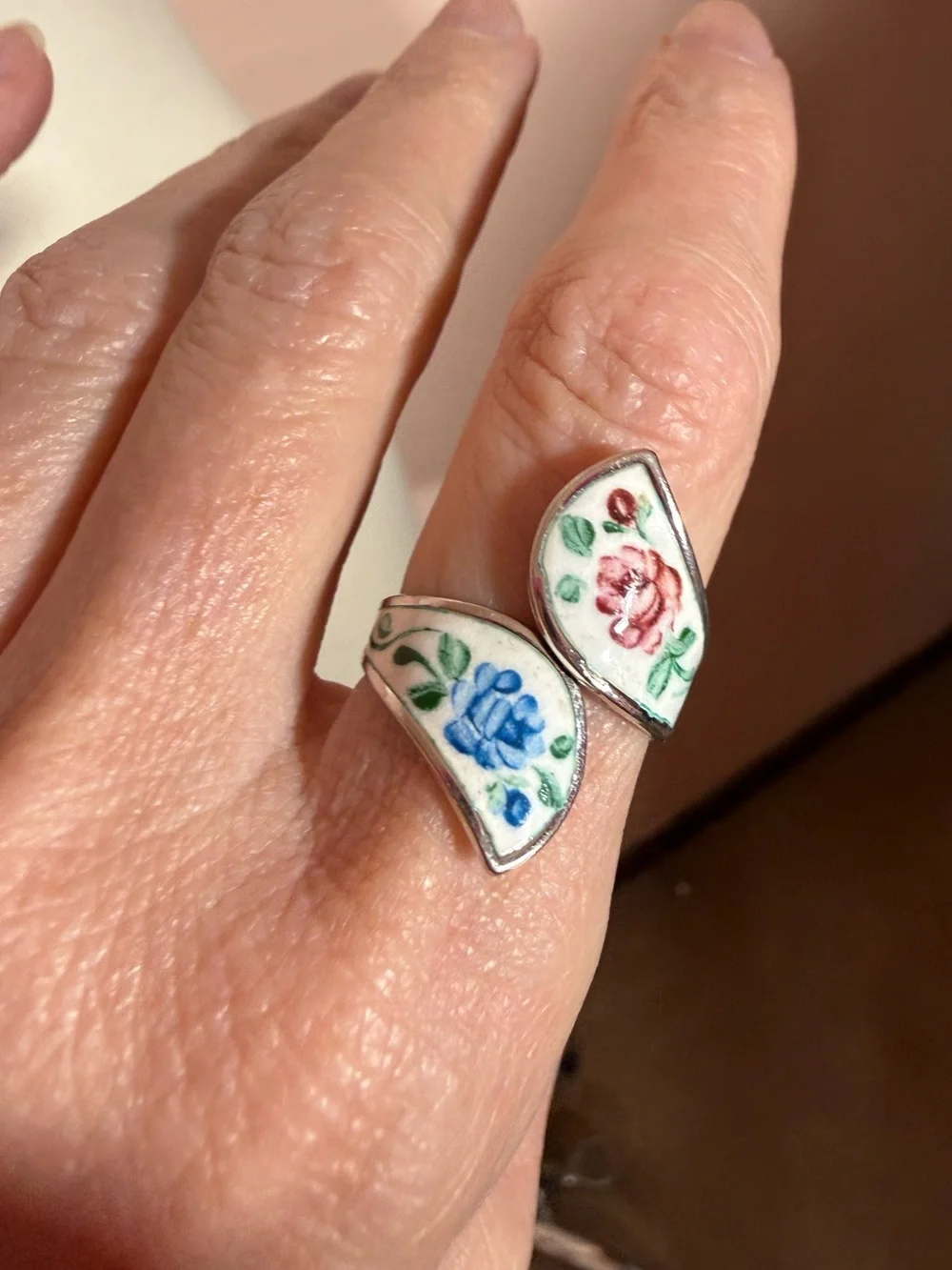 Vintage Beau Sterling silver hand painted floral Oversized bi pass ring 7 1/2